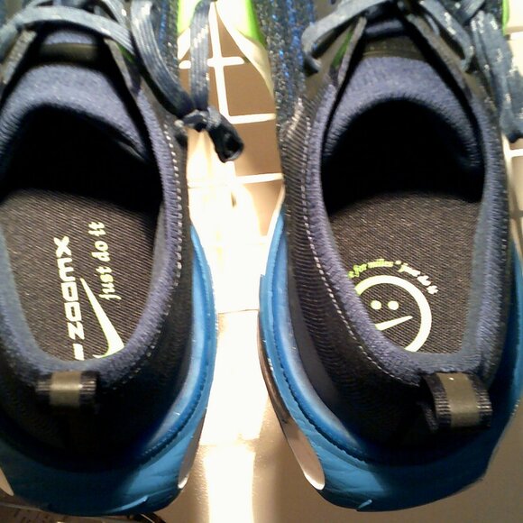 NIKE ZOOMX INVINCIBLE RUN FLYKNIT 3 \